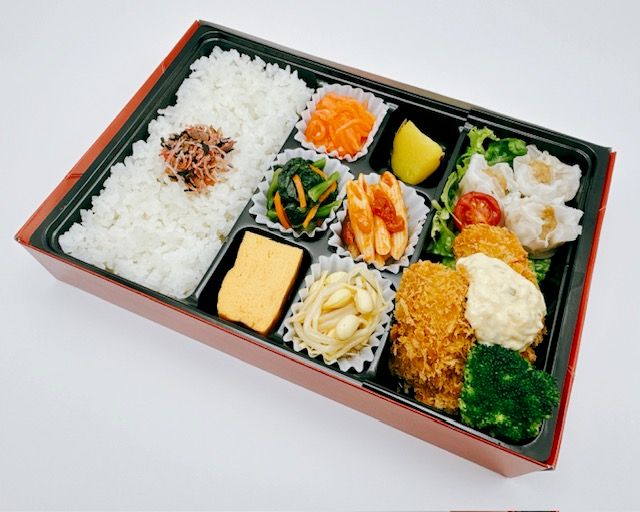 咲楽御膳（広島産大粒カキフライと焼売）
