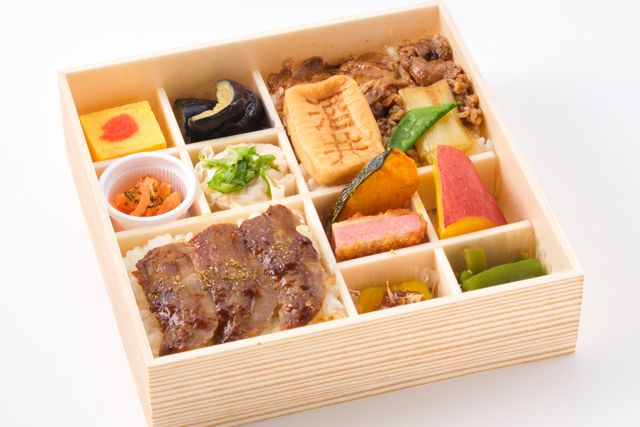 【熨斗対応可】サーロインステーキと牛すきのWごはん御膳