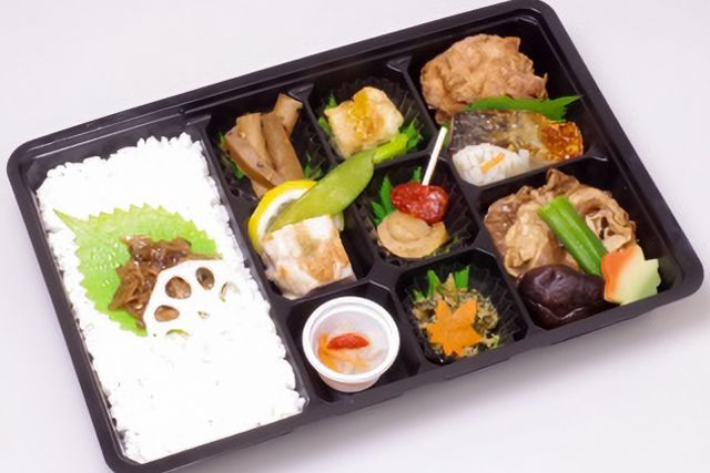 彩幕ノ内弁当 厳選牛すき焼きとアサリの時雨煮ご飯