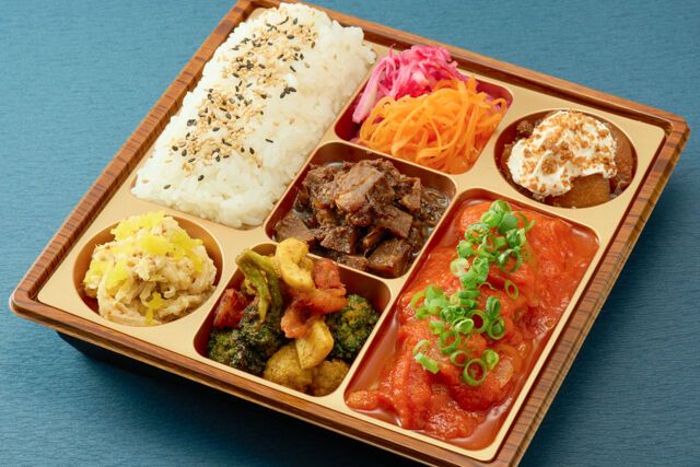 鶏もも肉と野菜のトマト煮込みーPlat pouletー