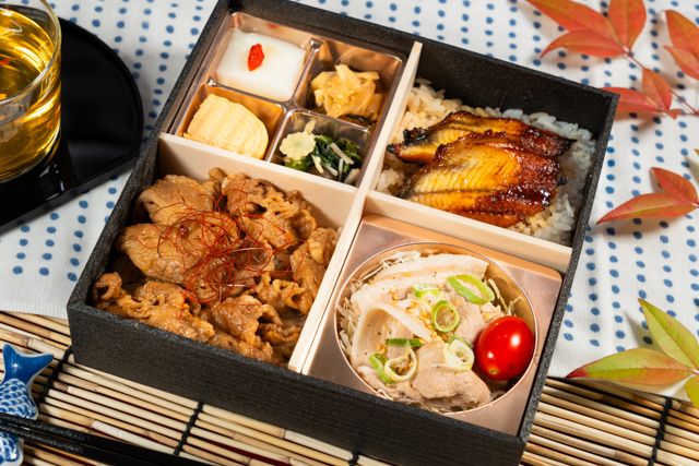 【熨斗対応可】牛すきと鰻の合盛り御膳