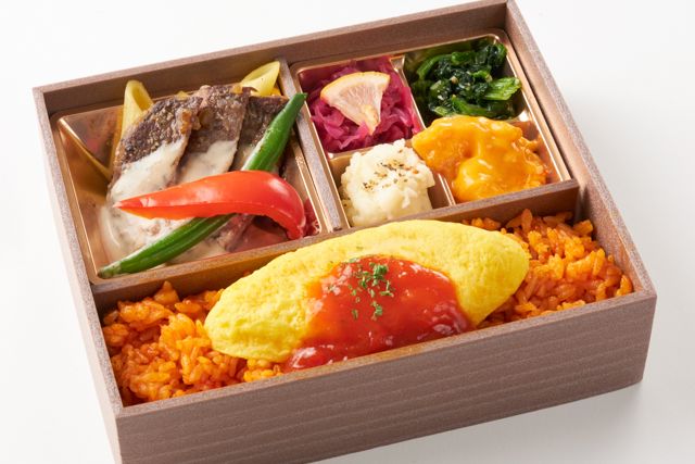 完熟トマトのオムライス ＆ ポルチーニ牛ステーキ