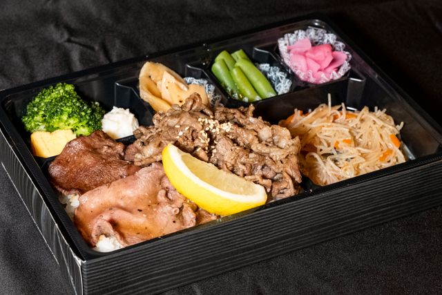 牛たん＆牛カルビ弁当