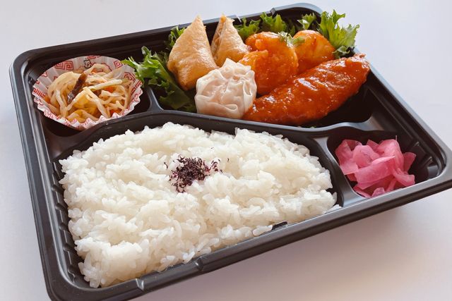口福楼の海鮮チリソース弁当