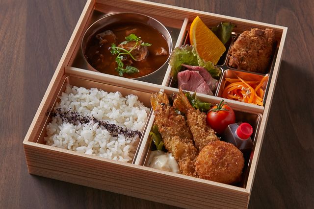 特製お手軽タルトゥーカ弁当