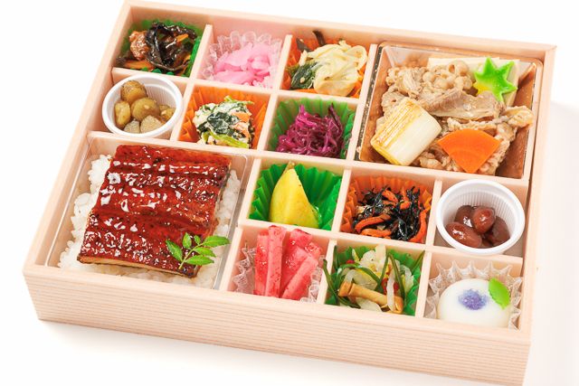 【熨斗対応可】鰻重と牛すき焼きの十二彩折詰