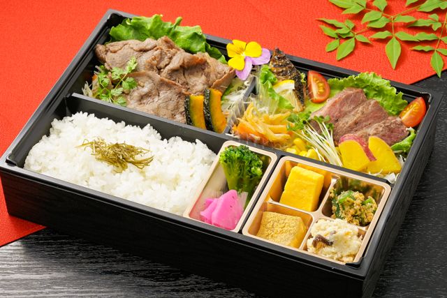 洸～氷見牛すき焼きと特製牛ステーキ～