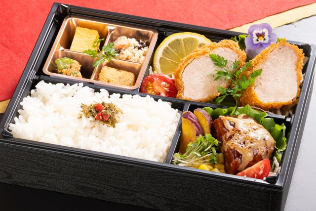 希～手仕込みヒレカツとチーズハンバーグ～