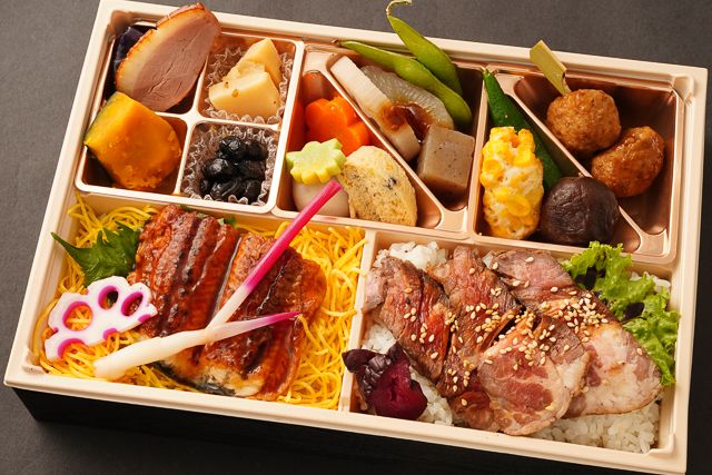 うなぎと牛肩ロース肉のローストビーフ