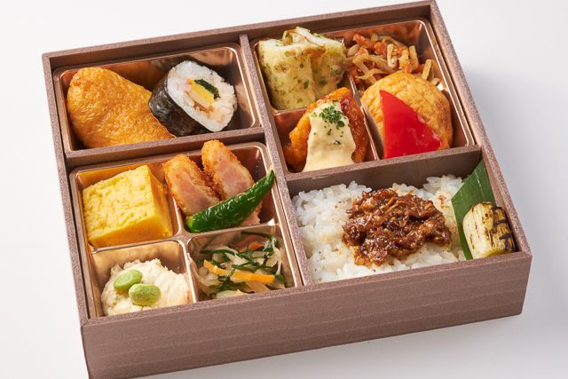 しっかり満足仕立て～4種の揚げ物と牛肉しぐれ煮～