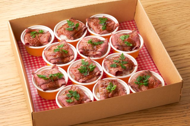 ローストビーフ丼～シャリアピンソース仕立て～