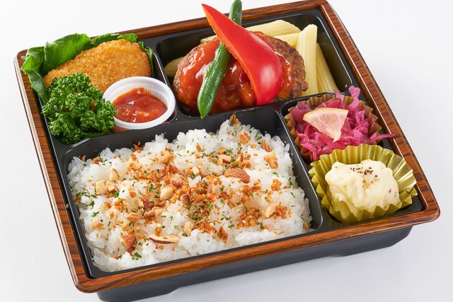ごろごろ野菜のトマトソースハンバーグ ＆ 蟹クリームコロッケ