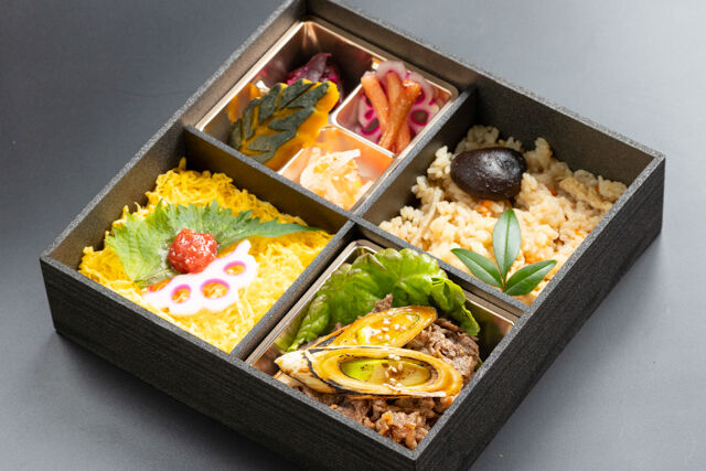 【熨斗対応可】－雅－厳選黒毛和牛焼肉幕の内すき焼き弁当