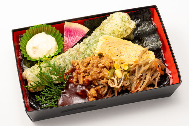 韓国風そぼろのり弁