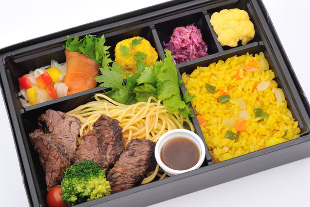 アトリエBOX～和牛ステーキとサフランライス～