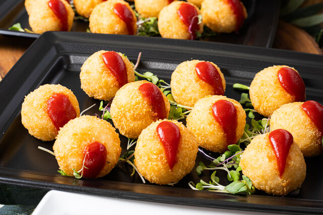 アランチーニ トマトソース