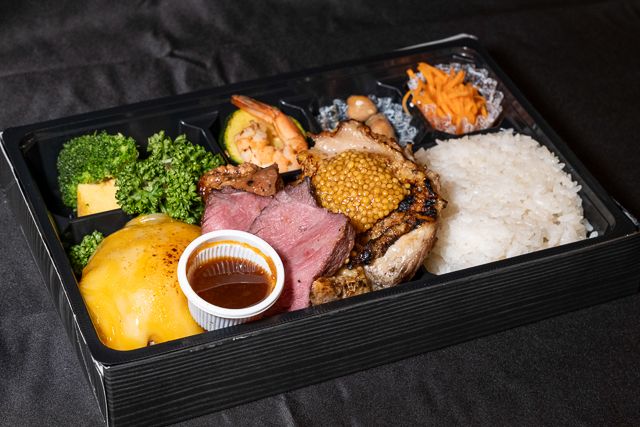 【夏限定】ゴルビージャックチーズバーグ＆サーロイン＆若鶏グリル＆スパイシーBBQ マスタード付