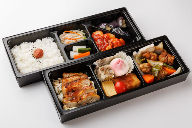 【豪華2段】鶏肉の秘伝パウダー香味焼き＆黒酢酢豚