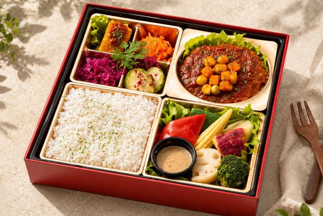【熨斗対応可】【熨斗対応可】【ヴィーガン専用】エクラン～特製カレーソースの豆腐ハンバーグと温野菜～