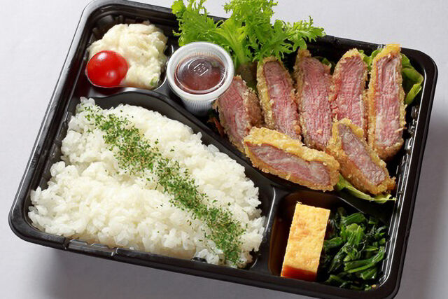 100年ビーフカツ弁当