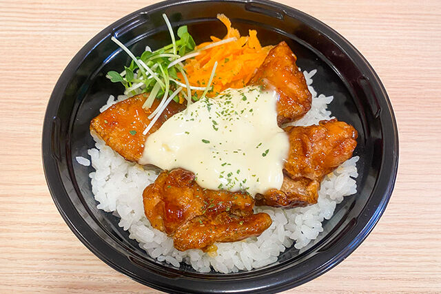 自家製タルタルのチキン南蛮丼