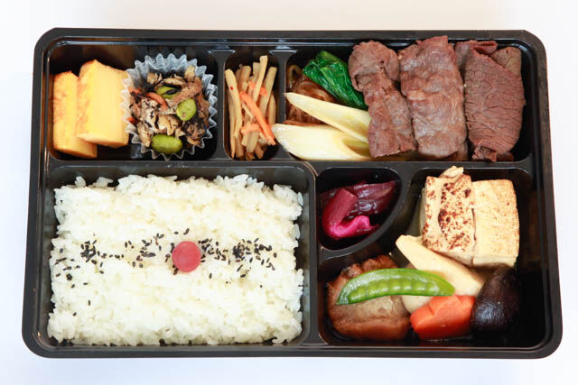 国産牛すき焼きの彩り御膳