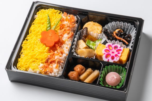【秋限定】旬八寸彩御膳～北海秋鮭いくら飯～