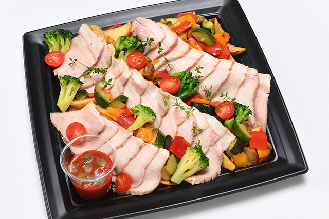 ローストポーク～トマトバジルソース～