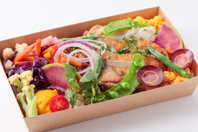 厳選鶏と旬のお野菜お弁当