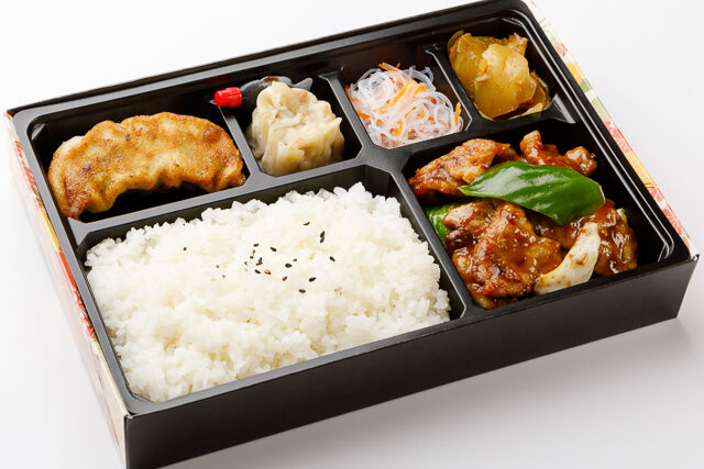 回鍋肉と餃子弁当