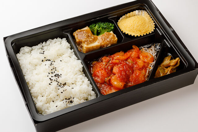 【熨斗対応可】プリップリ！みんな大好きエビチリ弁当