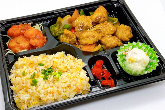 エビチリ＆酢豚弁当