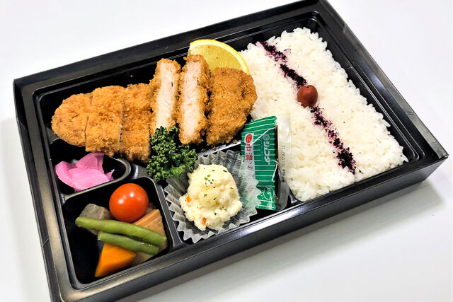 トンカツ弁当