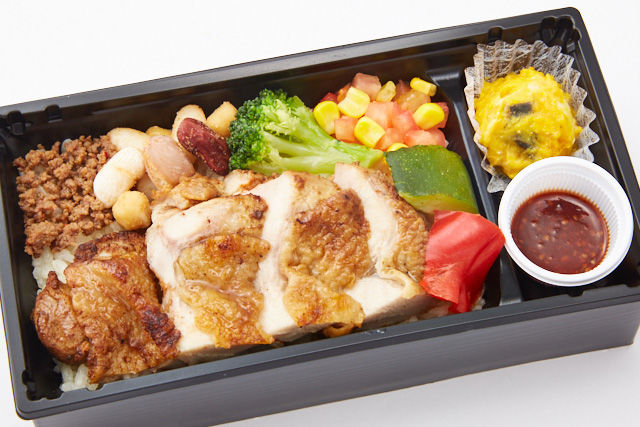 BBQチキンBOX