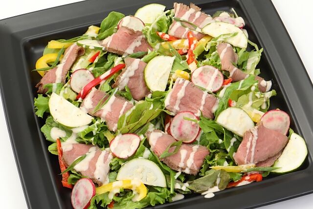 ローストビーフサラダ