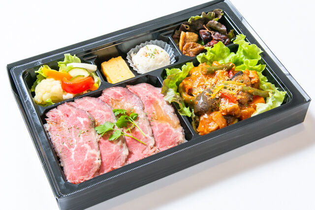 【夏限定】ローストビーフと夏野菜のトマト煮弁当