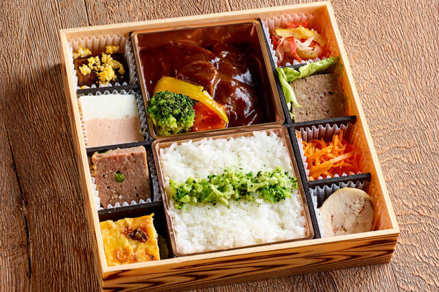 牛スネ肉デミグラス煮込み弁当