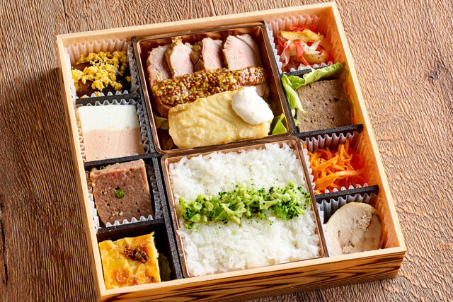 舌平目ムニエルと紅茶鴨スモーク弁当