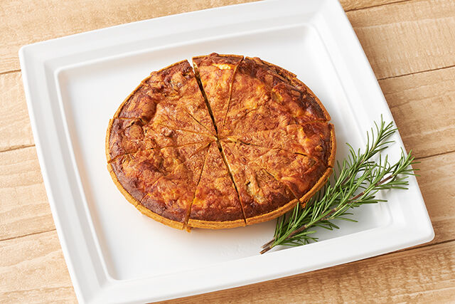 サーモンときのこのキッシュ