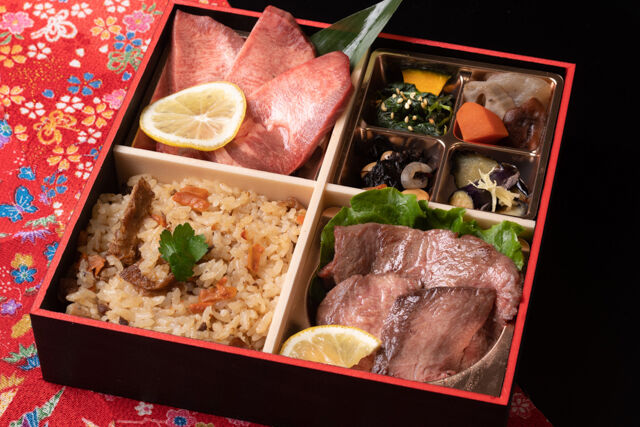 厚切り牛タンと国産牛ヒレステーキの炊き込み御膳
