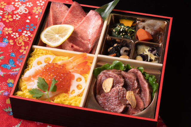 厚切り牛タンと国産牛赤身ステーキのちらし御膳