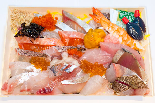 海鮮ちらし（糸）