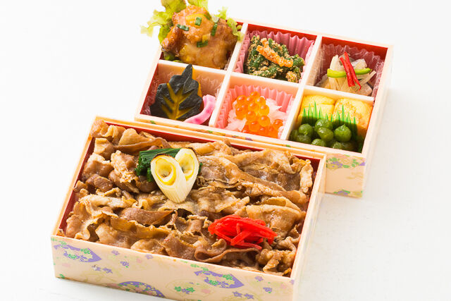 糸島豚すき焼き二段膳