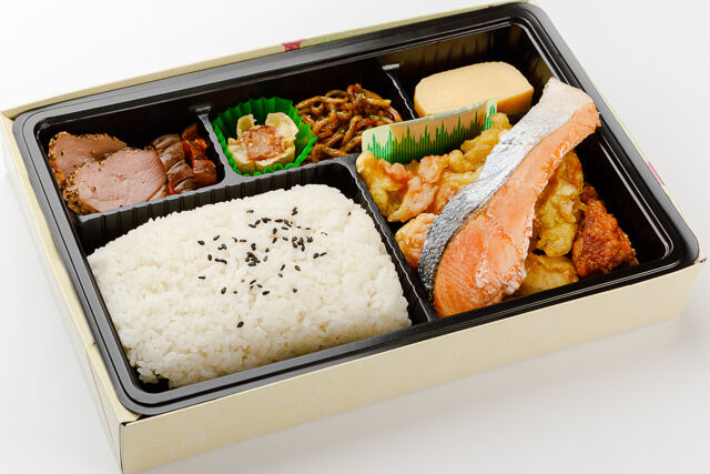 鮭の塩焼贅沢弁当