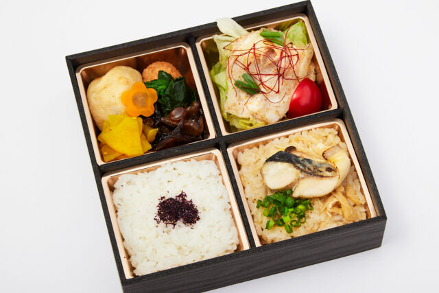 豚しゃぶと3種の選べるご飯の松花堂風弁当