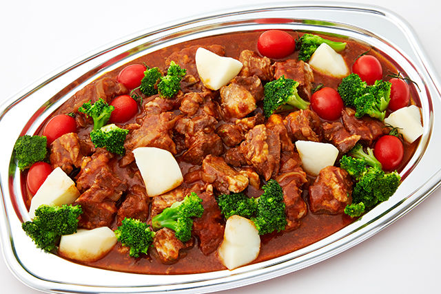 牛肉のデミグラス＆赤ワイン煮込み