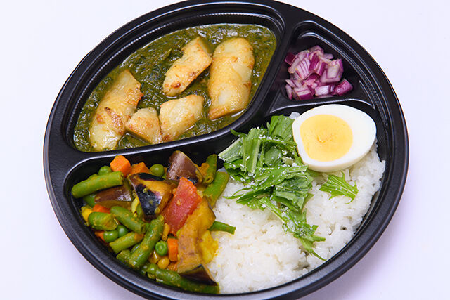 ほうれん草とじゃがいもカレー×ミックスベジタブルカレーのあいがけカレーセット