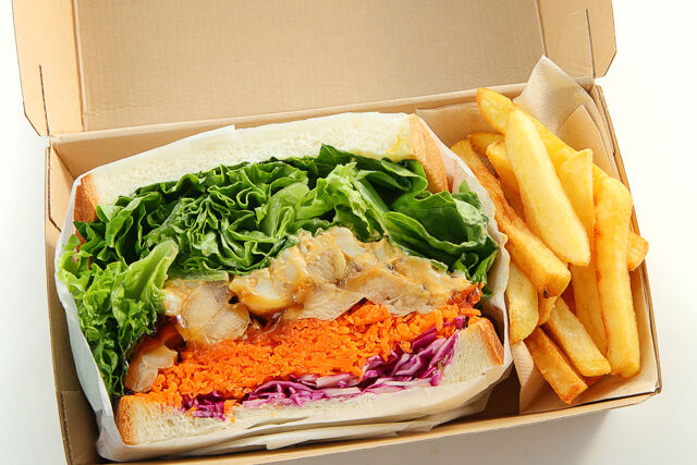 ランチボックス 照り焼きチキンサンド