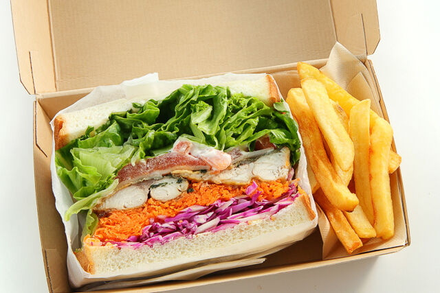 ランチボックス サバサンド