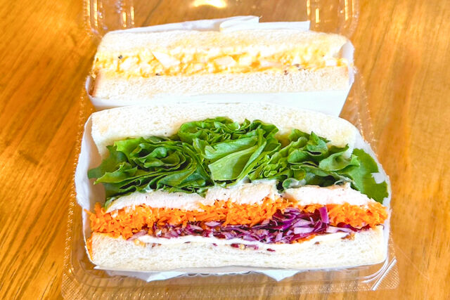 サラダチキンサンド＆たまごサンド